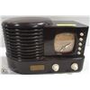 Image 1 : REPLICA ANTIQUE RADIO WITH CASSETTE PLAYER