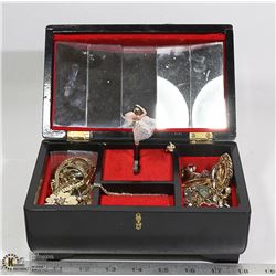 ESTATE JEWELLERY BOX WITH CONTENTS