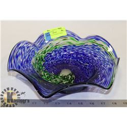 ART GLASS CENTERPIECE BIWL