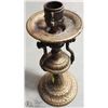 Image 1 : VINTAGE BRASS CANDLEHOLDER