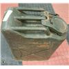 Image 1 : VINTAGE U.S. MILITARY GAS CAN CIRCA 1950