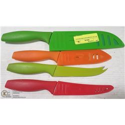 SET OF COLORED KITCHEN KNIVES