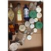Image 1 : FLAT OF VINTAGE MEDICINE BOTTLES