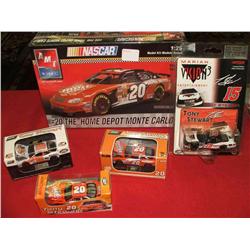 (4) Tony Stewart #20 & #15 1/64-  #20 M