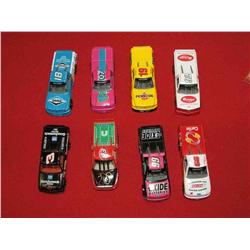 (8) NASCAR Trucks 1/64