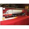 Image 1 : 1/32 Peterbuilt Cab and Tanker,  Flying