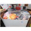 Image 1 : Skid of Store Return Linens, Clothing & More