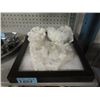 Image 1 : 3 Quartz Crystal Formations