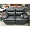 Image 1 : 66" Black Leather Power Reclining Loveseat