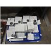 Image 1 : 20+ Power Adapters & More - Open box