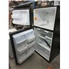 Image 2 : Black GE Refrigerator
