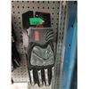 Image 1 : 4 Pairs of BDG Driller Gloves