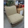 Image 1 : Over Sized Fabric Upholstered Chair