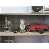 Image 1 : Shelf Lot of Collectibles