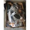 Image 1 : 13 Pairs of Assorted New Slippers