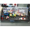 Image 1 : 4 LEGO Cars, 82 LEGO & LEGO Like Minifigs