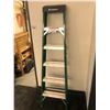 Image 1 : FEATHERLITE 5' FIBREGLASS LADDER