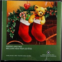 RCM 2005 Holiday Gift Set Folio UNC