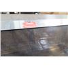 Image 7 : Mer-Chicken-Dizer Heated Display Case