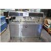 Image 8 : Mer-Chicken-Dizer Heated Display Case