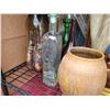 Image 2 : Assortment of Glass vases cat A