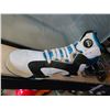 Image 2 : Shaquile O’Neal signed Shoe Cat A