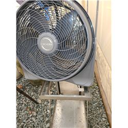 Metal cart & Cyclone Fan Cat B