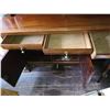 Image 4 : Mahogany Dresser