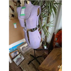 Dress Makers Mannequin Cat A