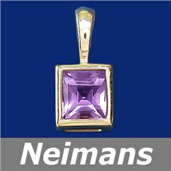 Certified 9.50 ct Star Sapphire & Diamond Pendant 14kt