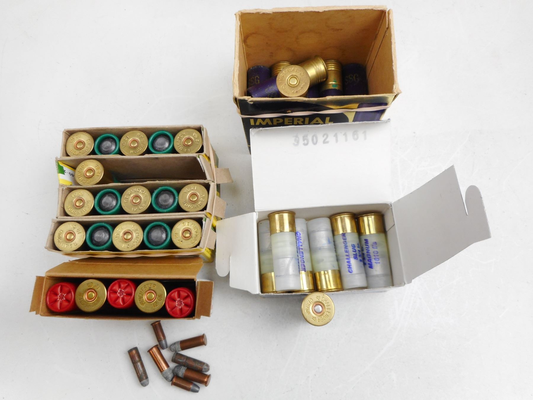 ASSORTED SHOT 12 GA SHOT SHELLS, SLUGS, BUCK SHOT, SSG, AND .32 LONG AMMO