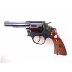 TAURUS , MODEL: 82 , CALIBER: 38 SPL