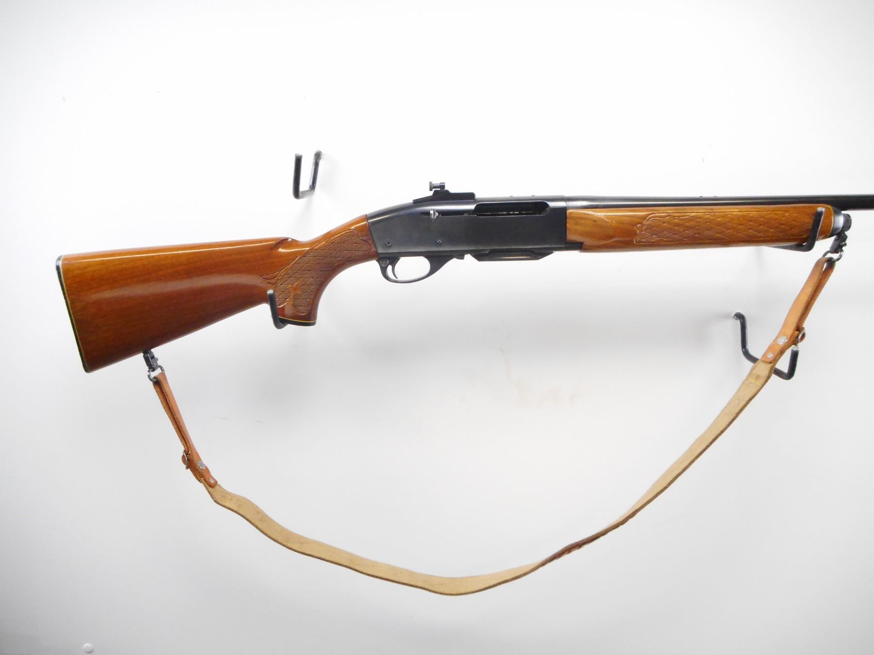 REMINGTON , MODEL 742 , CALIBER 3006 Switzer's Auction & Appraisal