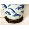 Image 3 : A CHINESE BLUE AND WHITE VASE