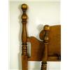 Image 2 : A FEDERAL STYLE TURNED MAPLE BEDSTEAD