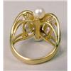 Image 3 : A 14K YELLOW GOLD AND PEARL RING