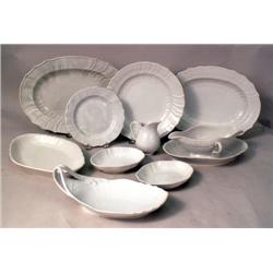 A GERMAN PORCELAIN ASSEMBLED DINNER SER