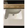 Image 3 : NEW Glacier Bay 24" Vanity - Model: HC24BLVJ - cracked sink top