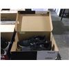 Image 1 : Adidas Size 8 Shoes