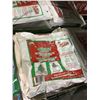 Image 2 : Case of Degradable Large Heavy-Duty Christmas Tree Skirt and Removal Bags