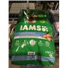Image 1 : Iams Large Breed Chicken and Whole Grain Recipe Adult Dog Food (22.7kg)