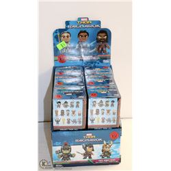 12PK FUNKO MYSTERY MINI FIGURINES; THOR RAGNARÖK