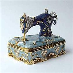 SEWING MACHINE 24K GOLD & CRYSTALS  BOX TRINKET