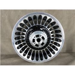 T16 X 5.00 MT H-D Wheel - Appears New