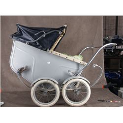 Vintage Childs Stroller MFG Lines Bros England