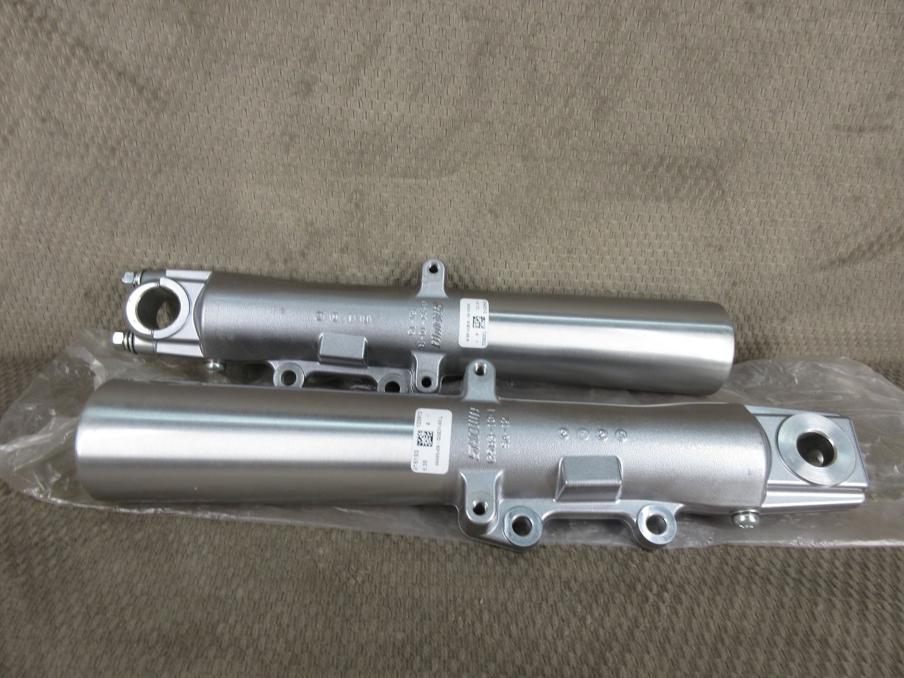 Showa G5B310R & L Harley Lower Legs Fork Sliders