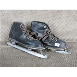 Vintage Childrens Double Blade Ice Skates