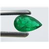 Image 1 : 0.94 Carat Pear-Shaped Emerald