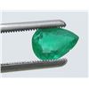 Image 1 : 1.30 Carat Pear-Shaped Emerald
