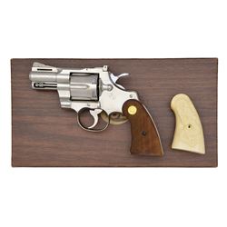 COLT PYTHON DA REVOLVER.